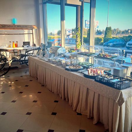 Hotel Sezam Machowa Kültér fotó